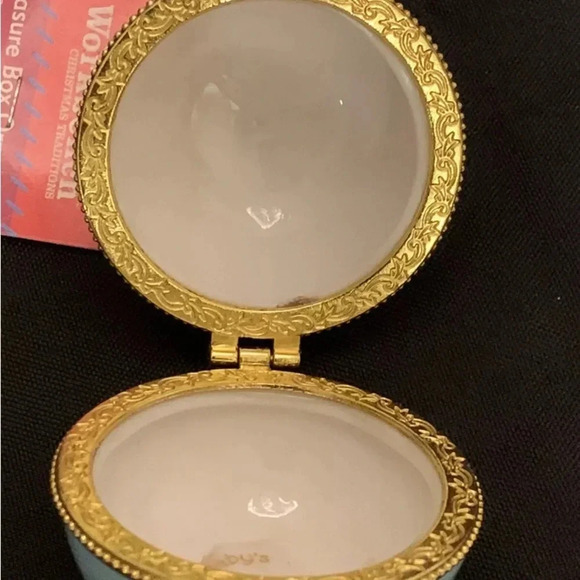 Vintage Baby Boy Blue 1st Christmas Trinket Box Ornament Hinged Round New 2” - Picture 6 of 8